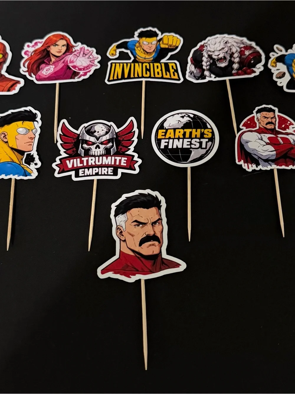 Invincible Comic Cupcake Toppers - Yellow/Blue